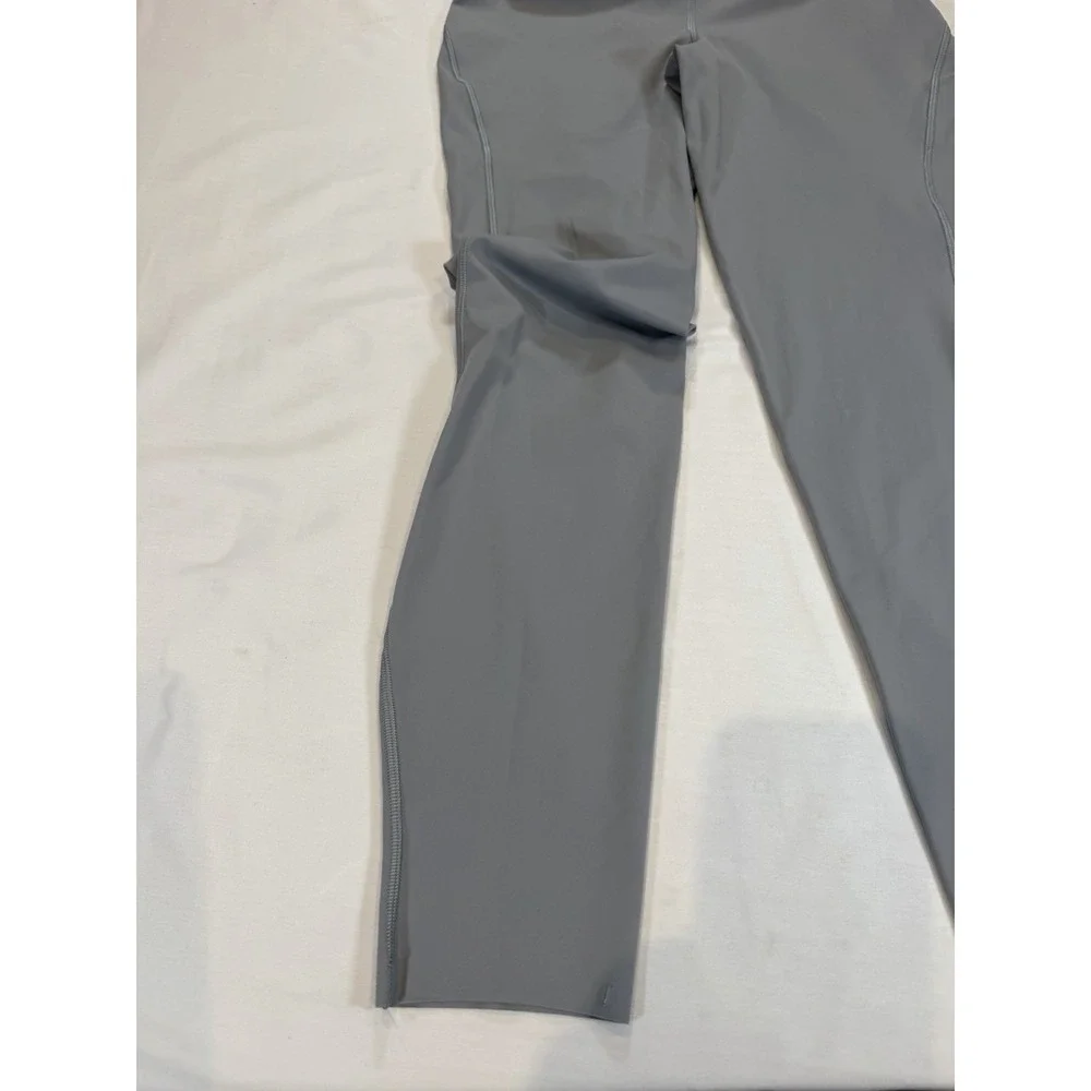 Lululemon Womens Size 6 Gray High‎ Rise 7/8 Leggings 26